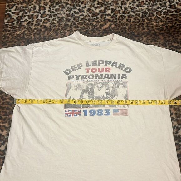 Def Leppard Cream In Color Pyromania 1983 Graphic Shirt - Picture 5 of 8